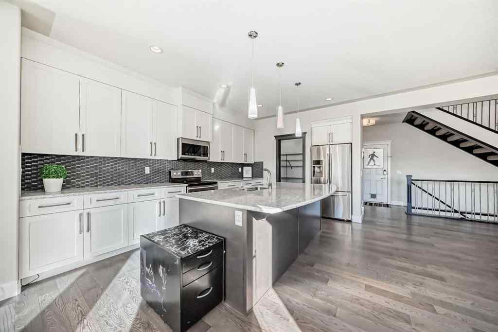 MLS® A2250699 - 193 Rainbow Falls Heath  in Rainbow Falls Chestermere, Residential
