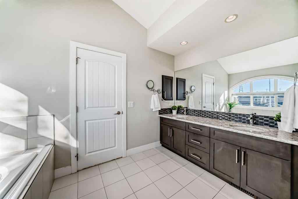 MLS® A2250699 - 193 Rainbow Falls Heath  in Rainbow Falls Chestermere, Residential