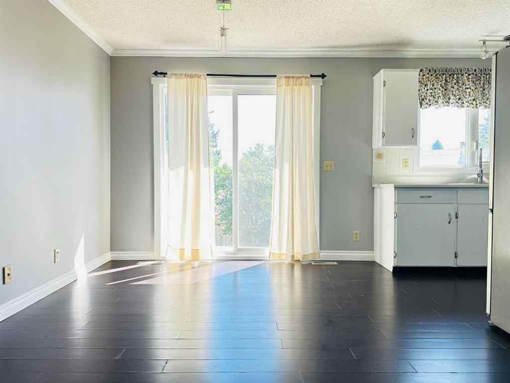 MLS® A2250703 - 28 Berwick Rise NW in Beddington Heights Calgary, Residential