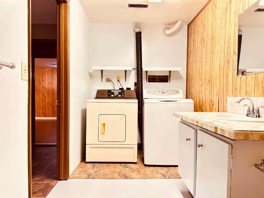 MLS® A2250703 - 28 Berwick Rise NW in Beddington Heights Calgary, Residential