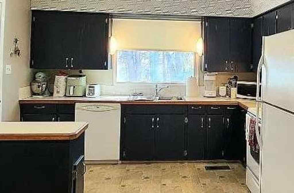 MLS® A2250716 - 4903 50 Street  in NONE Caroline, Residential