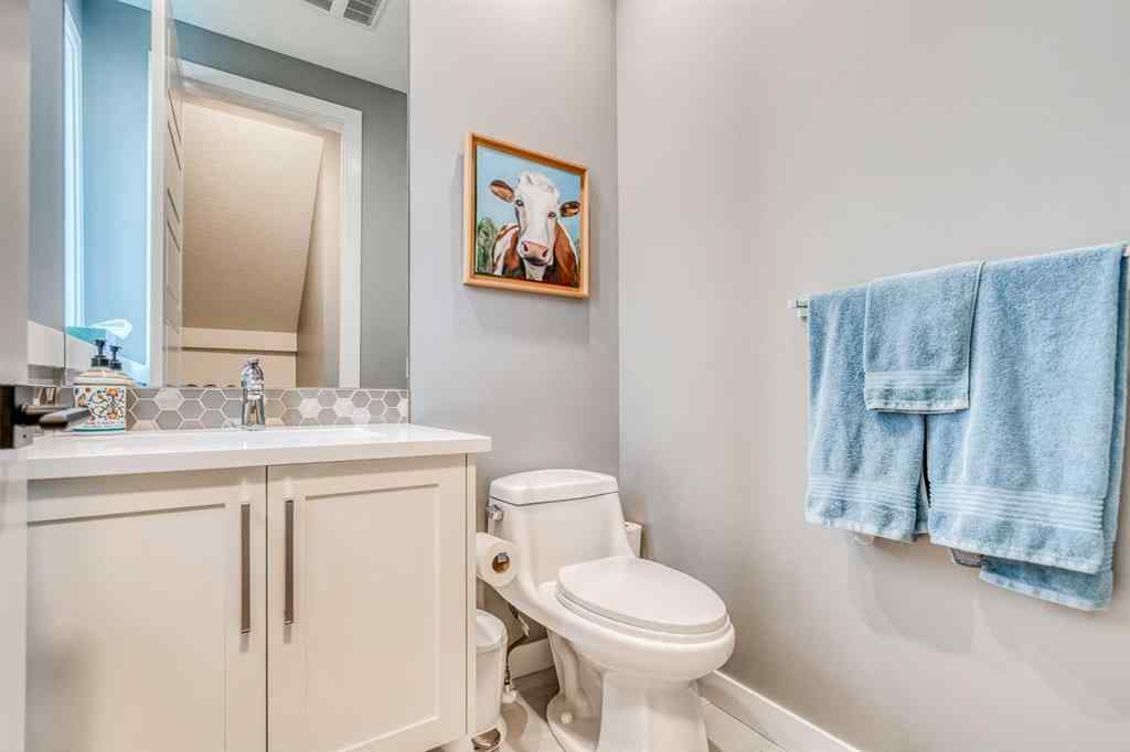 MLS® A2250719 - 525 35 Street NW in Parkdale Calgary, Residential