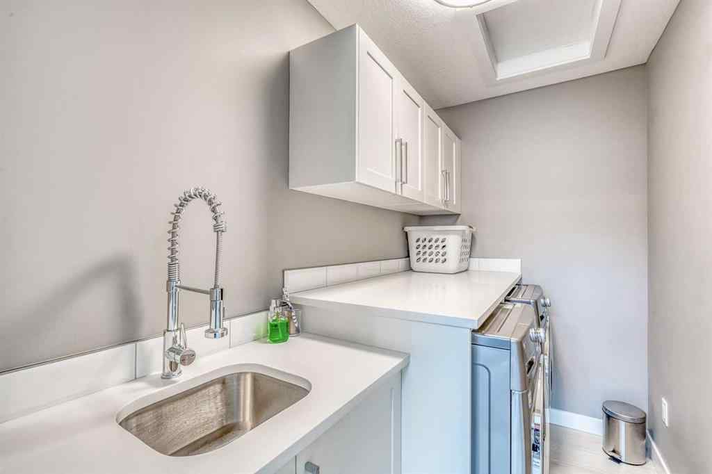 MLS® A2250719 - 525 35 Street NW in Parkdale Calgary, Residential