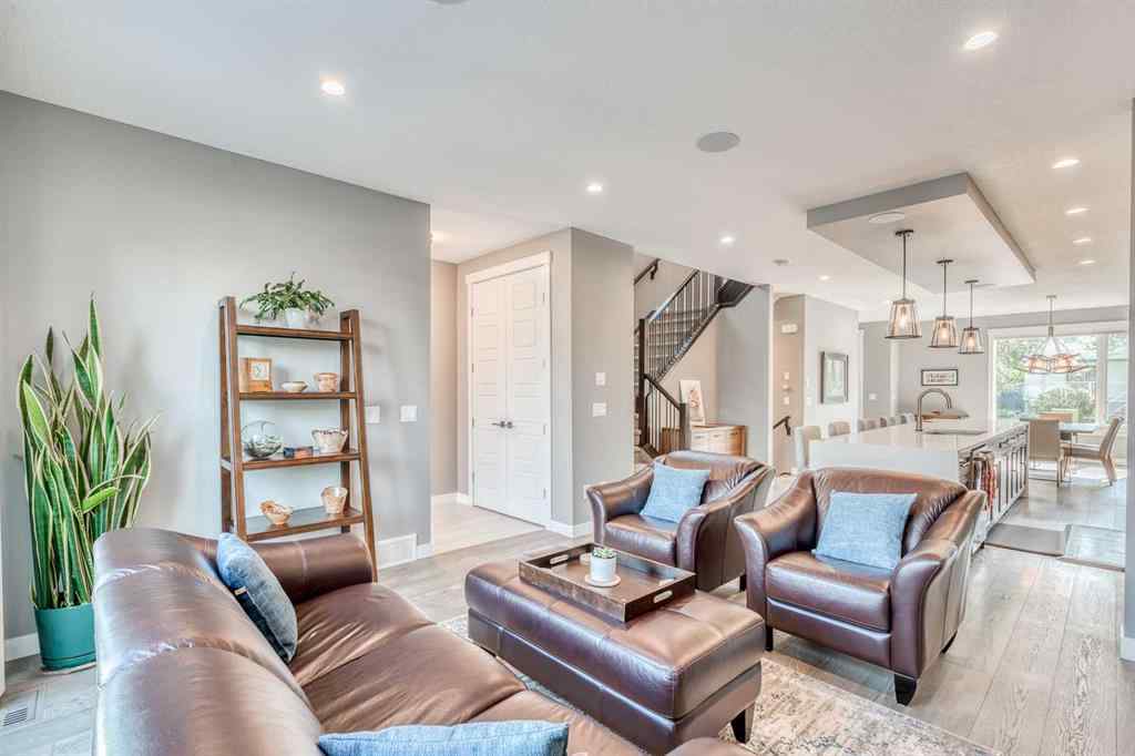MLS® A2250719 - 525 35 Street NW in Parkdale Calgary, Residential