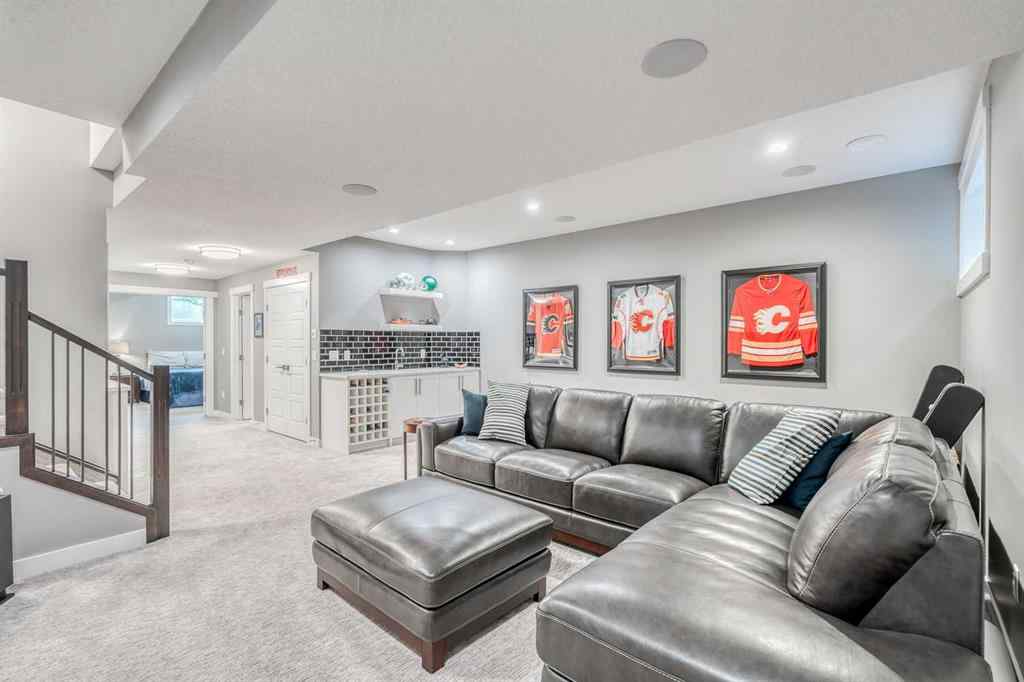 MLS® A2250719 - 525 35 Street NW in Parkdale Calgary, Residential