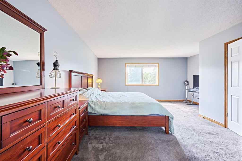 MLS® A2250723 - 51 Edgeridge View NW in Edgemont Calgary, Residential