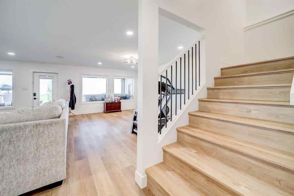 MLS® A2250734 - 1206 Pacific Circle W in Garry Station Lethbridge, Residential