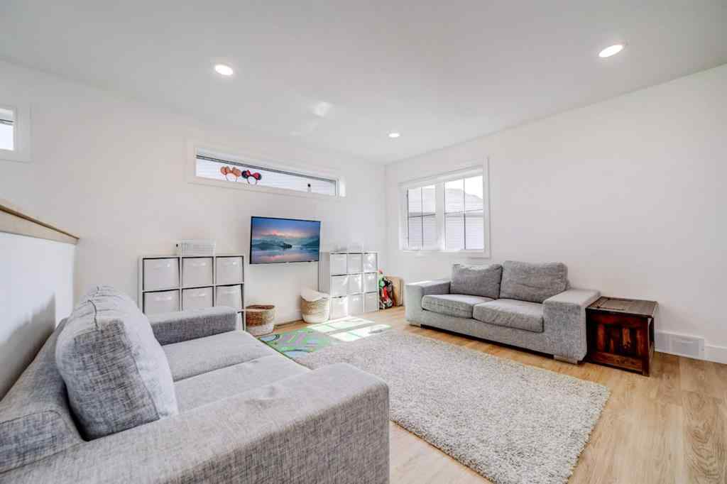 MLS® A2250734 - 1206 Pacific Circle W in Garry Station Lethbridge, Residential