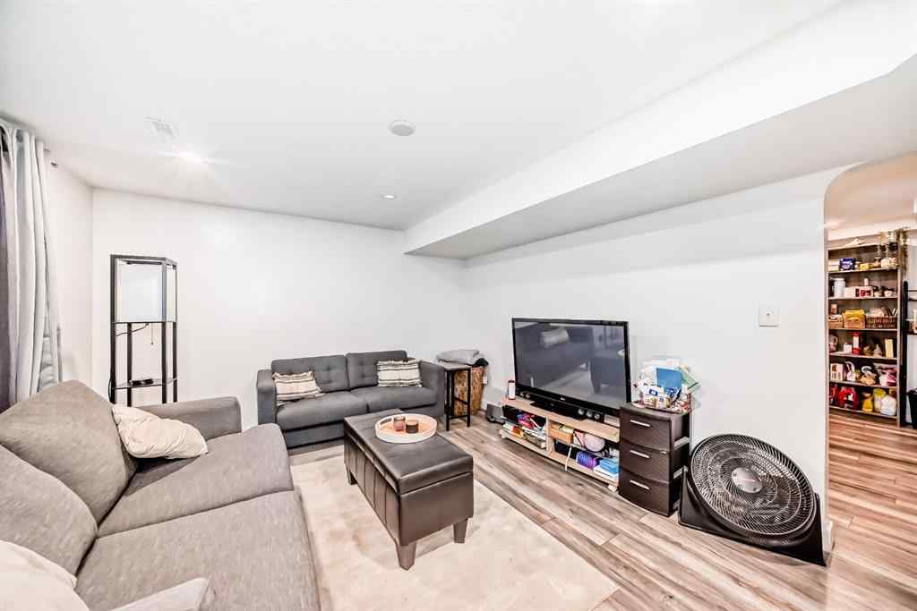 MLS® A2250736 - 319 Pinegreen Close NE in Pineridge Calgary, Residential