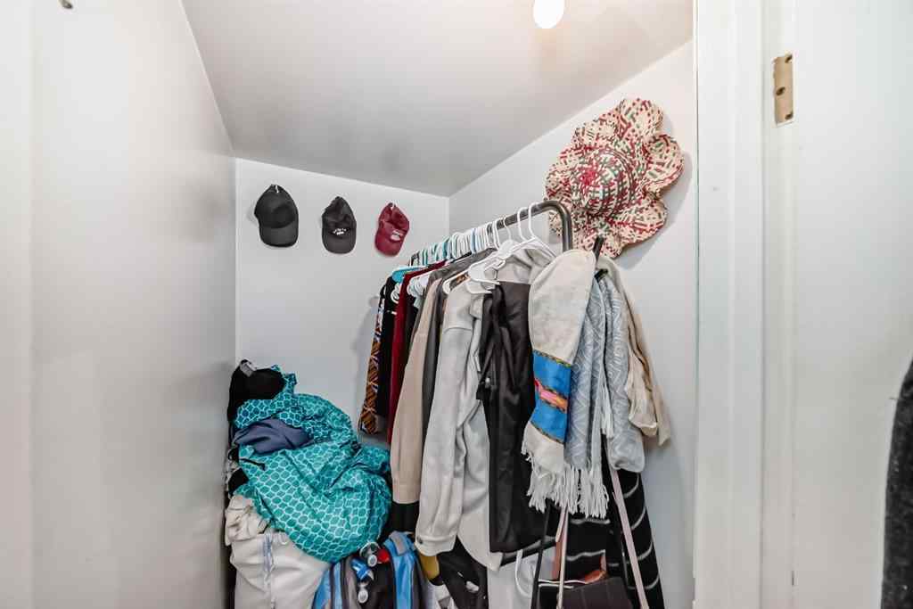 MLS® A2250736 - 319 Pinegreen Close NE in Pineridge Calgary, Residential