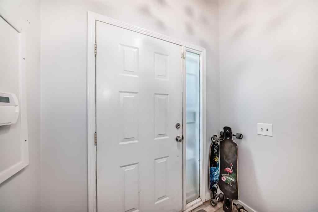 MLS® A2250736 - 319 Pinegreen Close NE in Pineridge Calgary, Residential