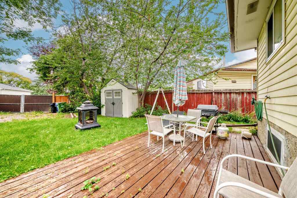 MLS® A2250736 - 319 Pinegreen Close NE in Pineridge Calgary, Residential