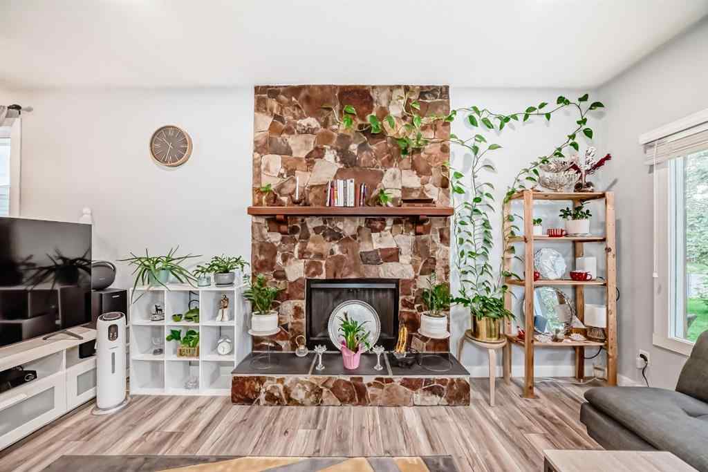 MLS® A2250736 - 319 Pinegreen Close NE in Pineridge Calgary, Residential