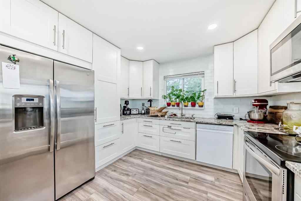 MLS® A2250736 - 319 Pinegreen Close NE in Pineridge Calgary, Residential