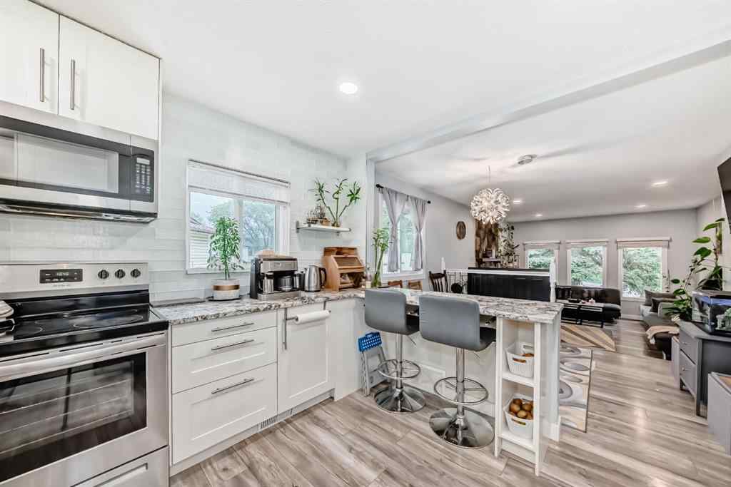 MLS® A2250736 - 319 Pinegreen Close NE in Pineridge Calgary, Residential