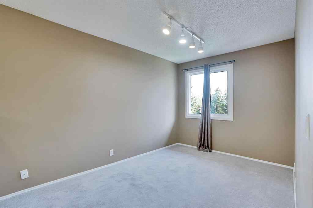 MLS® A2250739 - Unit #4 380 Bermuda Drive NW in Beddington Heights Calgary, Residential