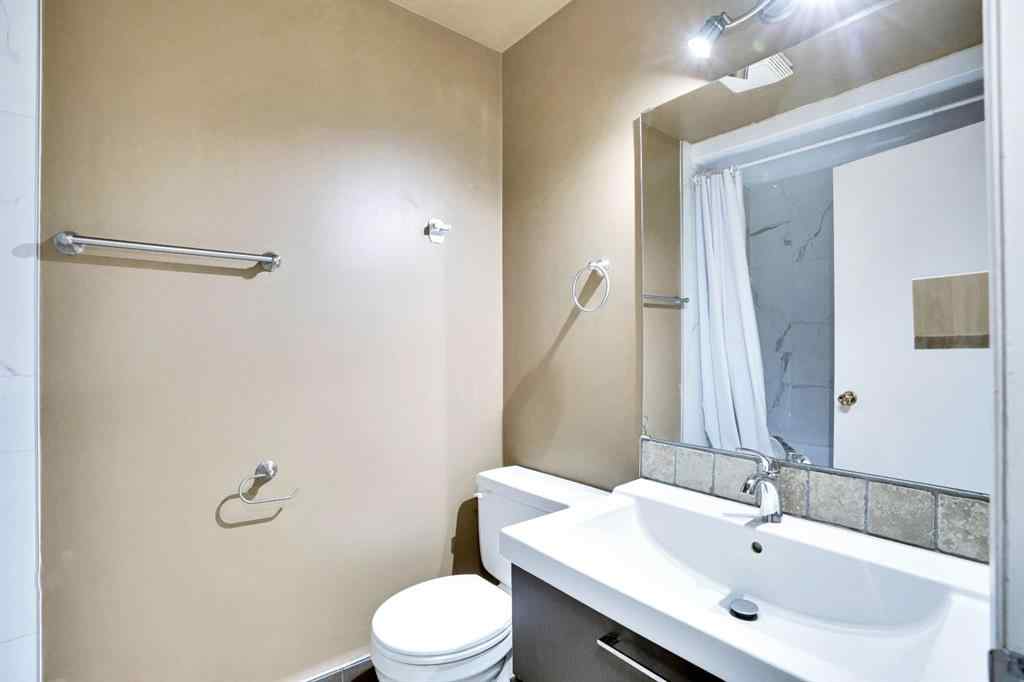 MLS® A2250739 - Unit #4 380 Bermuda Drive NW in Beddington Heights Calgary, Residential