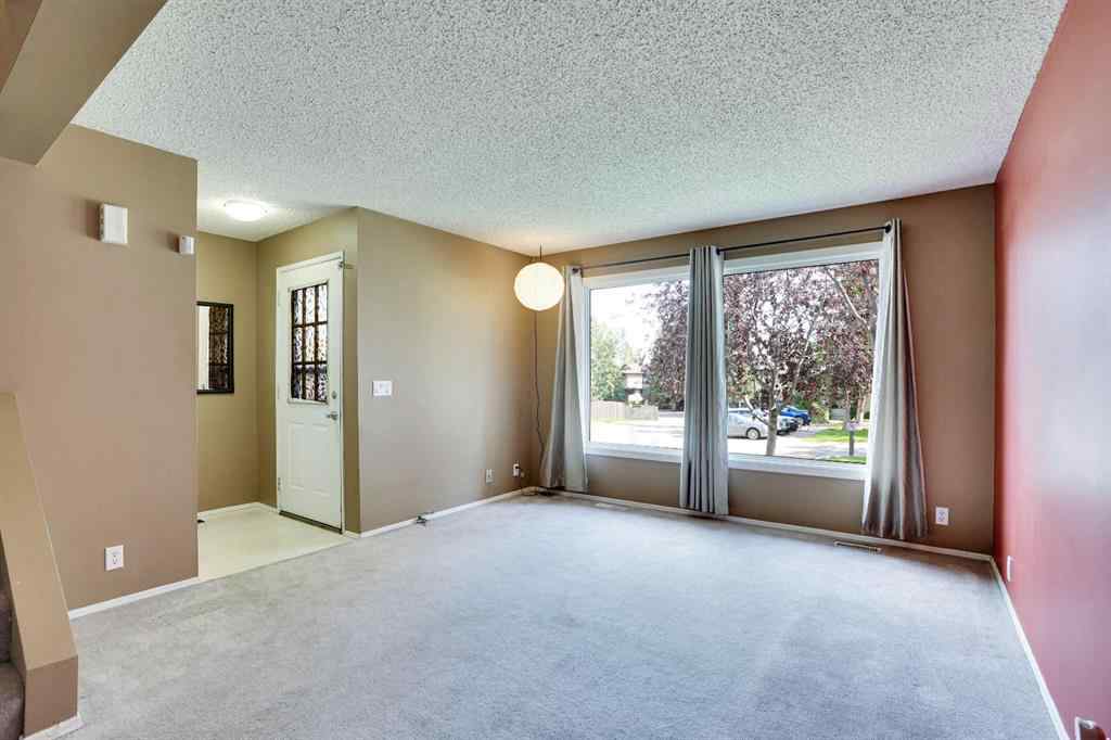 MLS® A2250739 - Unit #4 380 Bermuda Drive NW in Beddington Heights Calgary, Residential