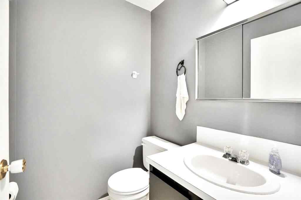 MLS® A2250739 - Unit #4 380 Bermuda Drive NW in Beddington Heights Calgary, Residential