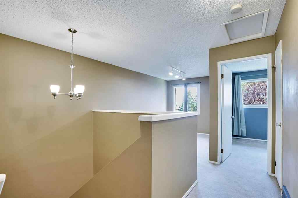 MLS® A2250739 - Unit #4 380 Bermuda Drive NW in Beddington Heights Calgary, Residential