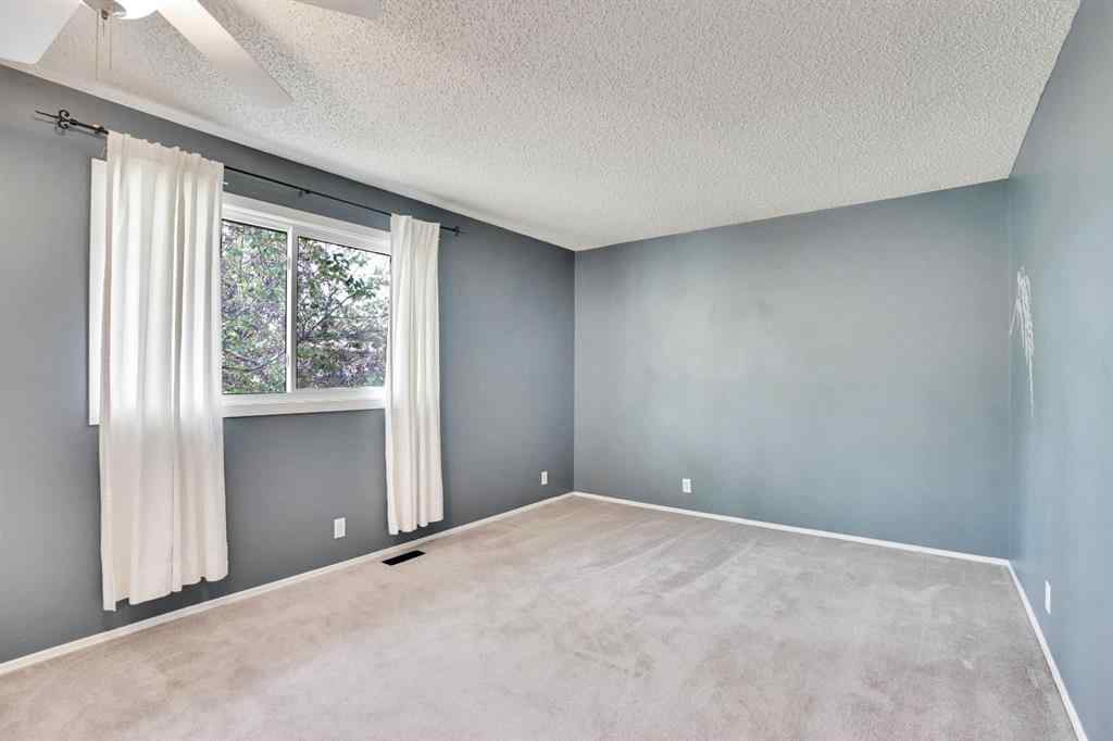 MLS® A2250739 - Unit #4 380 Bermuda Drive NW in Beddington Heights Calgary, Residential