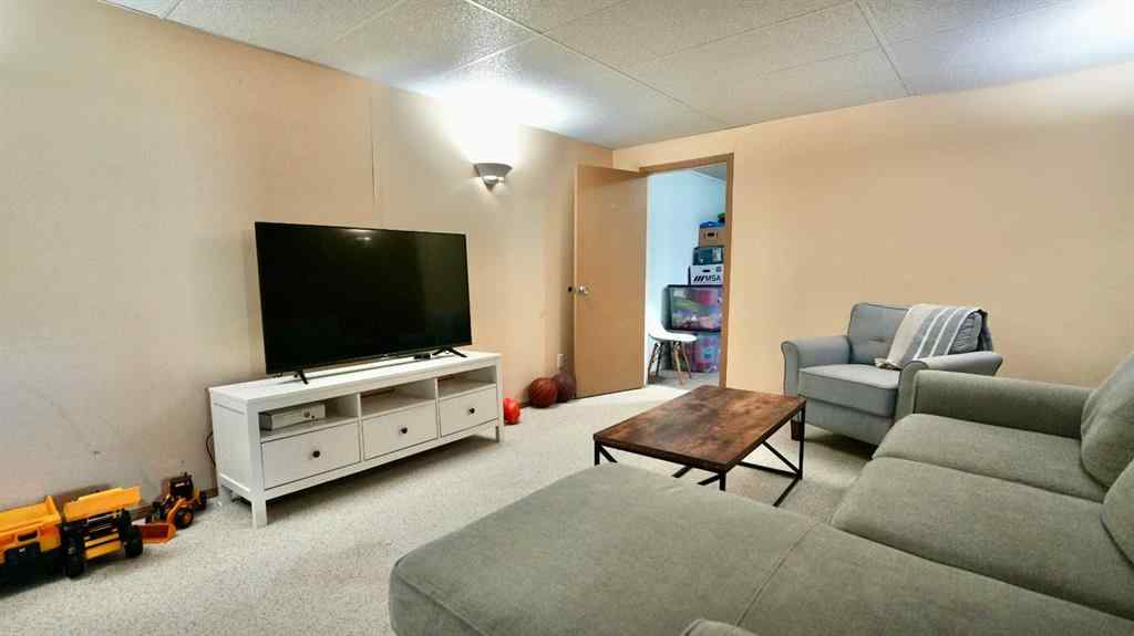 MLS® A2250742 - 8507 97 Street  in North End Peace River, Residential