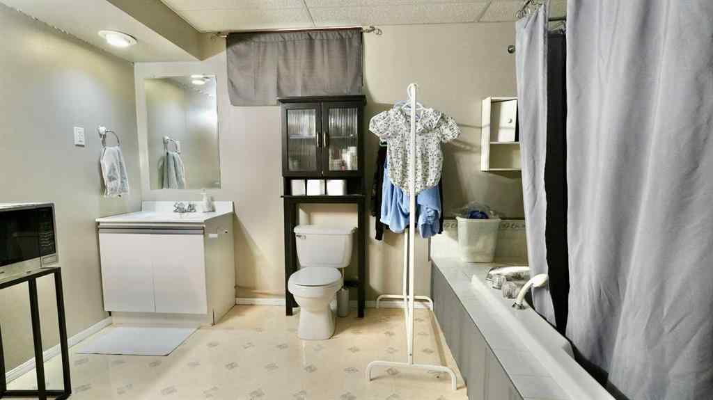 MLS® A2250742 - 8507 97 Street  in North End Peace River, Residential