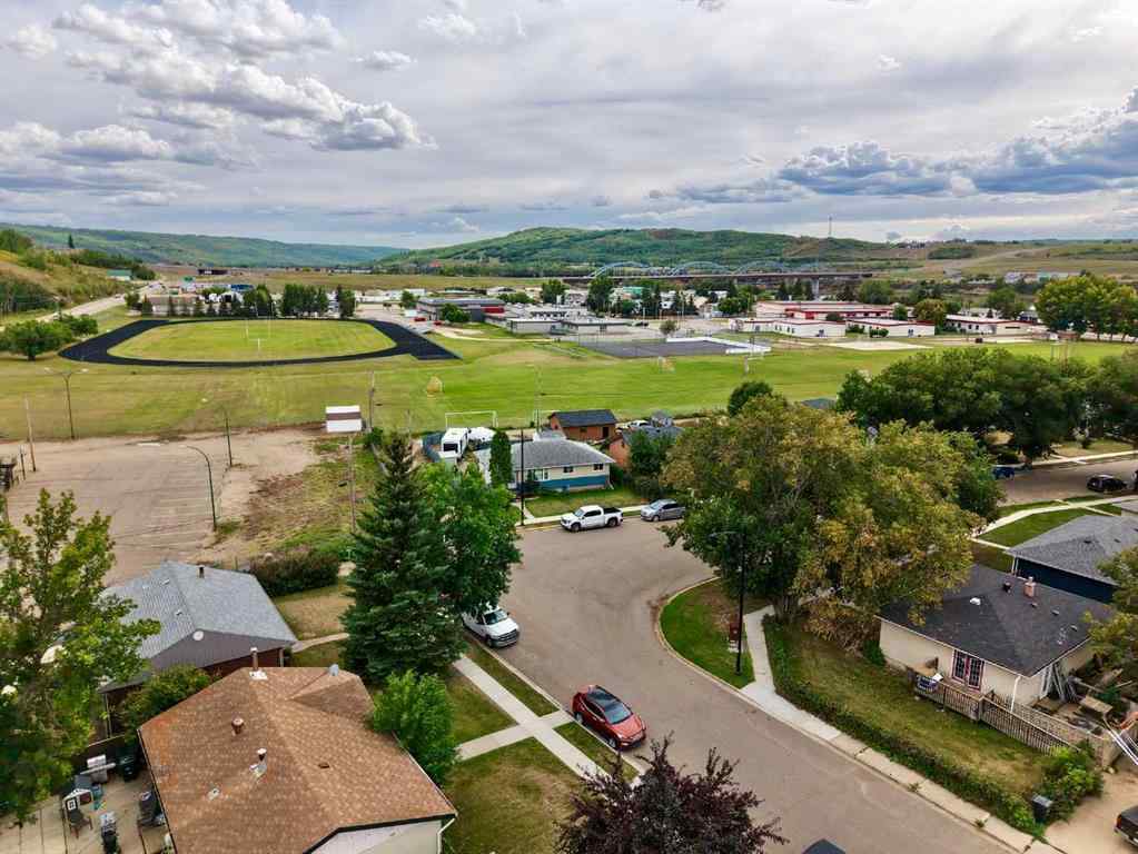 MLS® A2250742 - 8507 97 Street  in North End Peace River, Residential