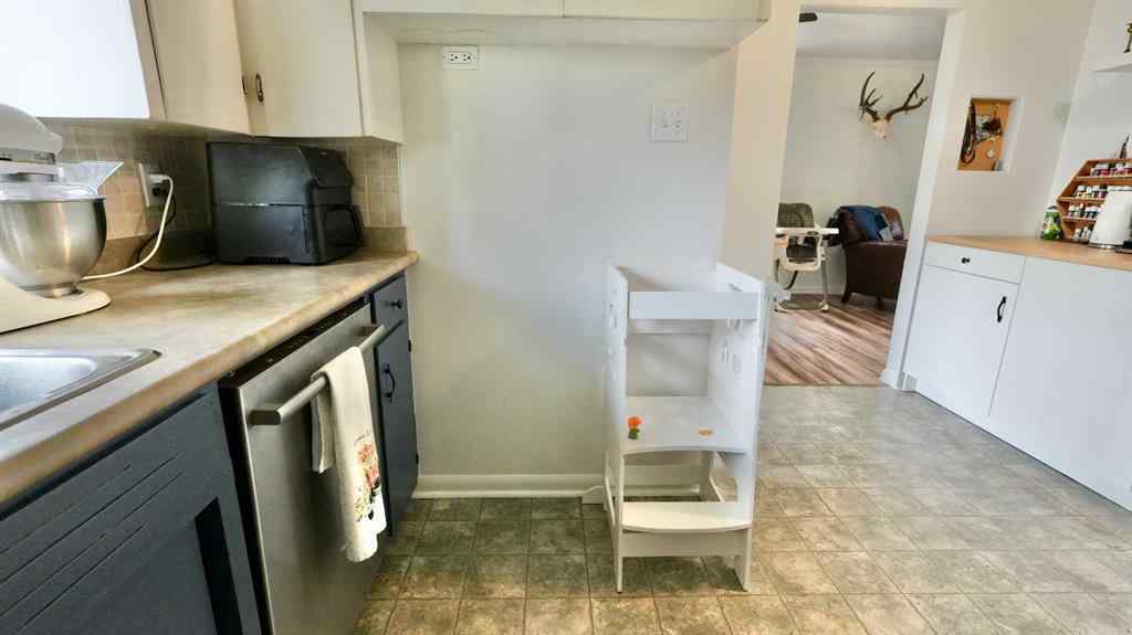 MLS® A2250742 - 8507 97 Street  in North End Peace River, Residential