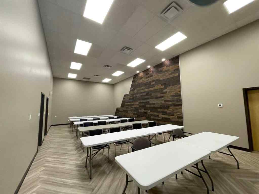 MLS® A2250744 - Unit #Bay 1 and Bay 2 6207 46 Street  in NONE Olds, Commercial
