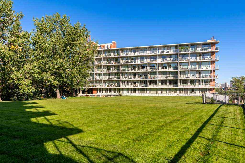 MLS® A2250758 - Unit #708 3204 Rideau Place SW in Rideau Park Calgary, Residential