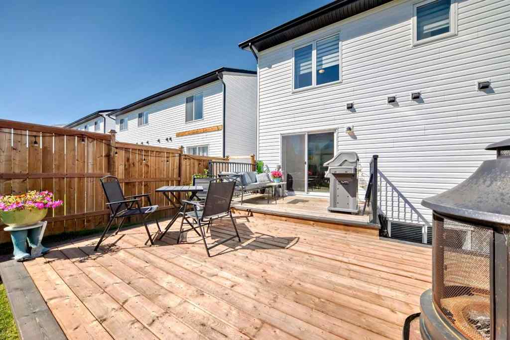 MLS® A2250761 - 22 Vincent Gate  in Vista Sylvan Lake, Residential