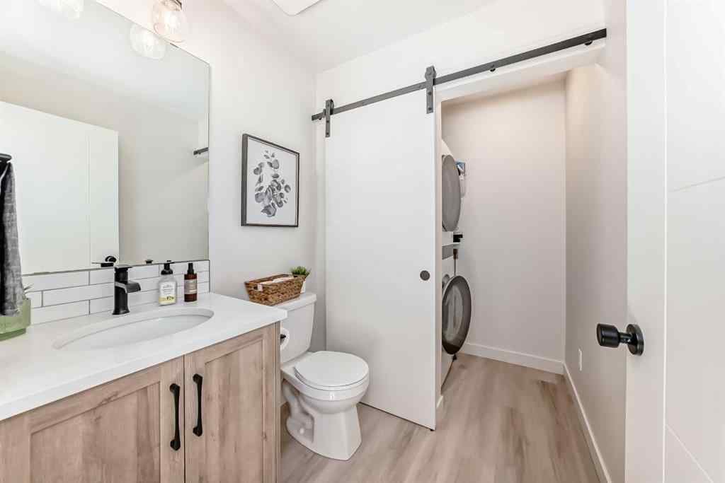 MLS® A2250761 - 22 Vincent Gate  in Vista Sylvan Lake, Residential