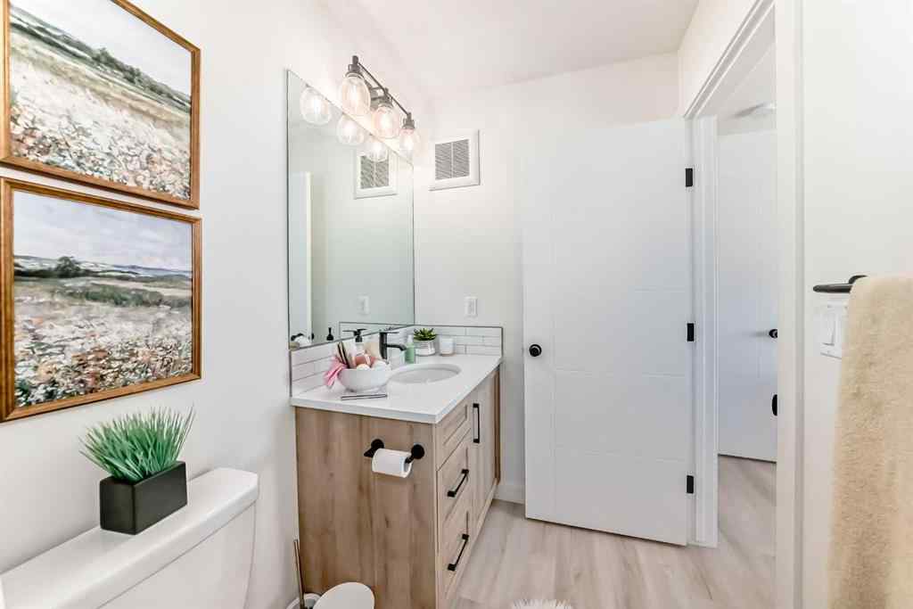 MLS® A2250761 - 22 Vincent Gate  in Vista Sylvan Lake, Residential