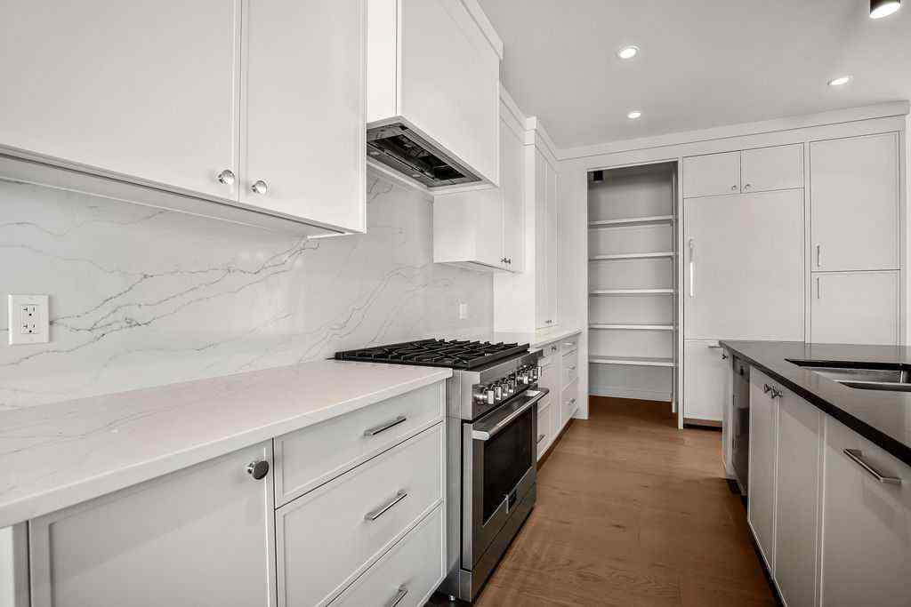 MLS® A2250765 - 935 2 Avenue NE in Bridgeland/Riverside Calgary, Residential