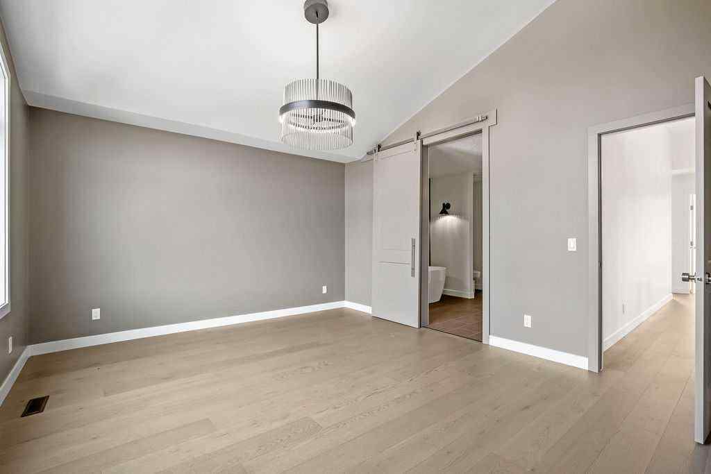 MLS® A2250765 - 935 2 Avenue NE in Bridgeland/Riverside Calgary, Residential