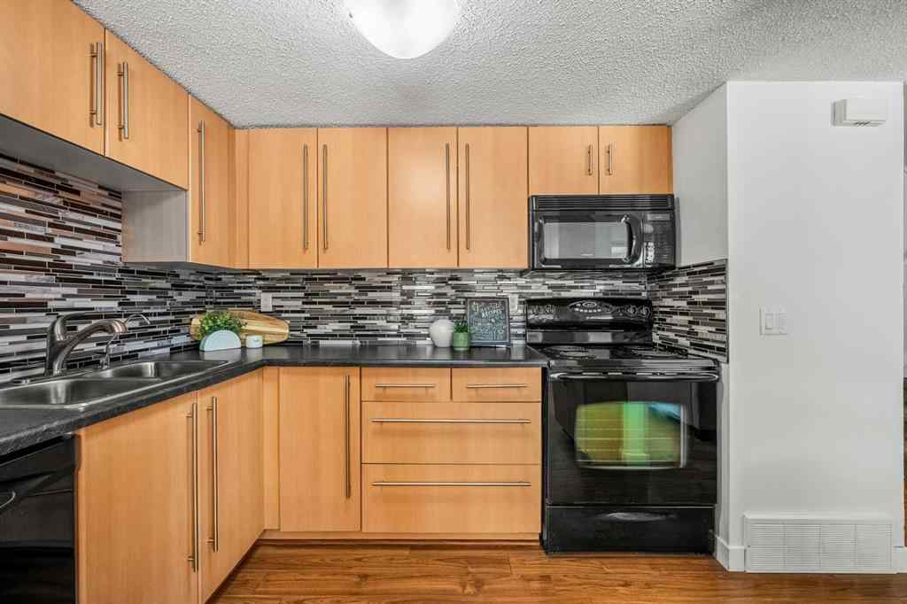 MLS® A2250766 - Unit #702 2200 Woodview Drive SW in Woodlands Calgary, Residential