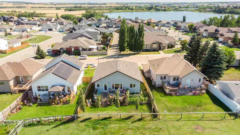 MLS® A2250770 - 6305 58 Avenue  in Hazelwood Estates Innisfail, Residential