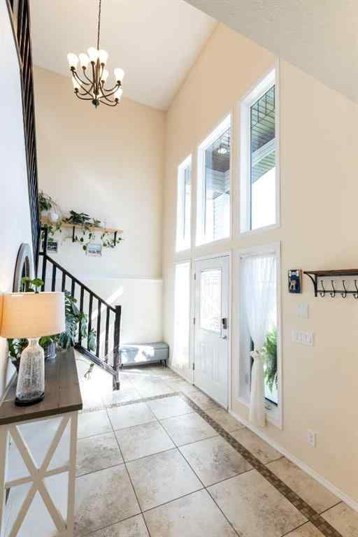 MLS® A2250770 - 6305 58 Avenue  in Hazelwood Estates Innisfail, Residential