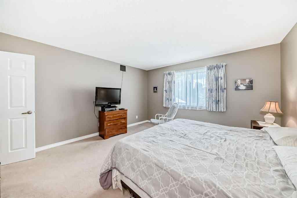 MLS® A2250772 - 13 Riverview Circle  in Riverview Cochrane, Residential