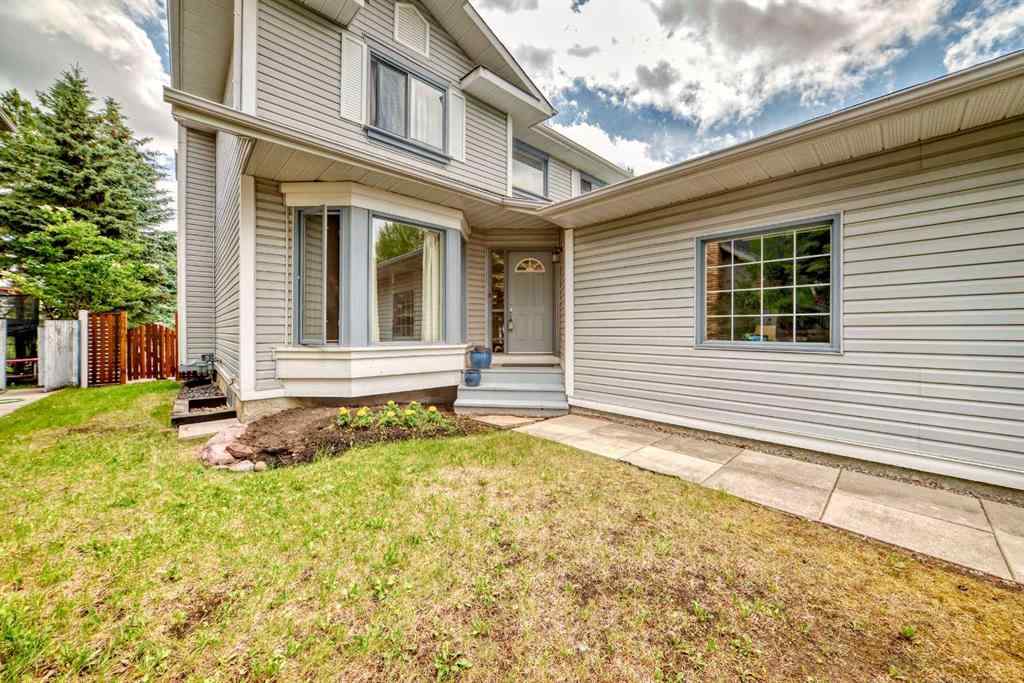 MLS® A2250772 - 13 Riverview Circle  in Riverview Cochrane, Residential