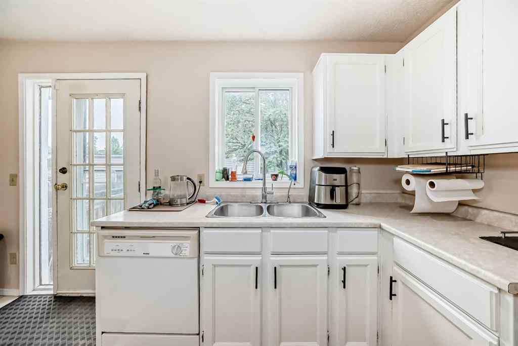 MLS® A2250778 - 110 Edgeburn Crescent NW in Edgemont Calgary, Residential