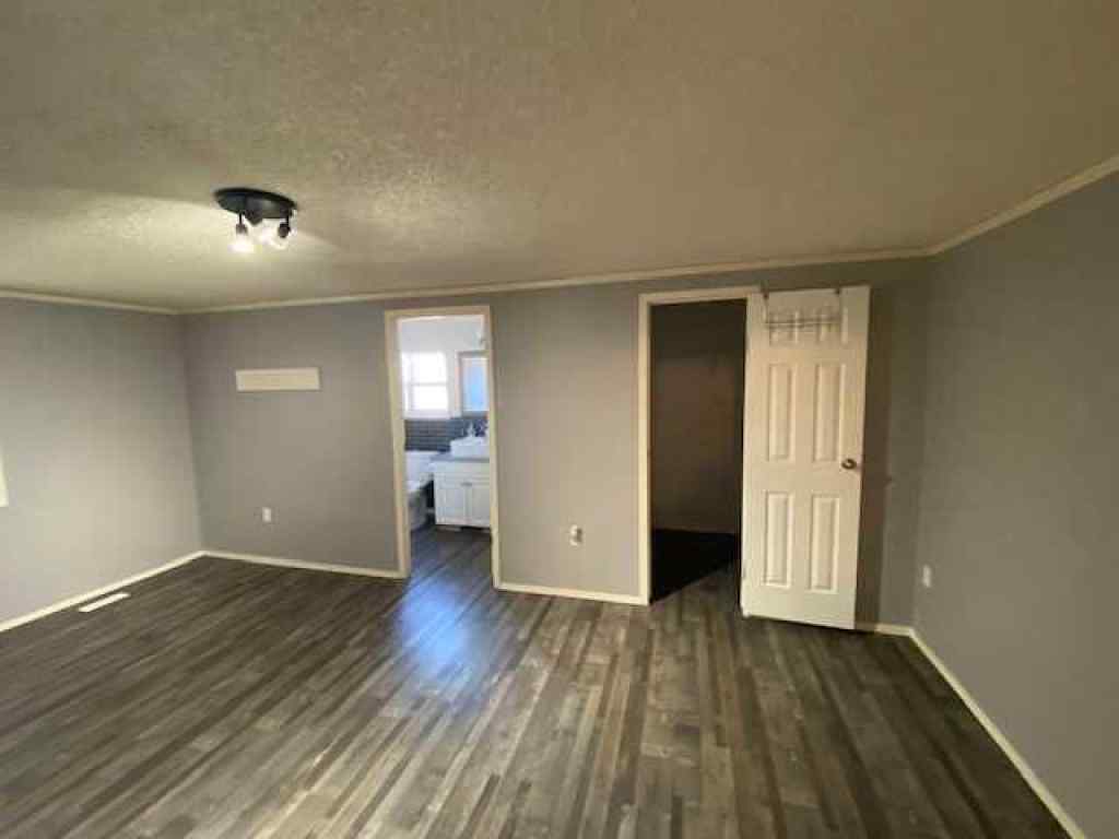 MLS® A2250780 - 7928 97 Avenue  in Cheviot Heights MHP Peace River, Mobile
