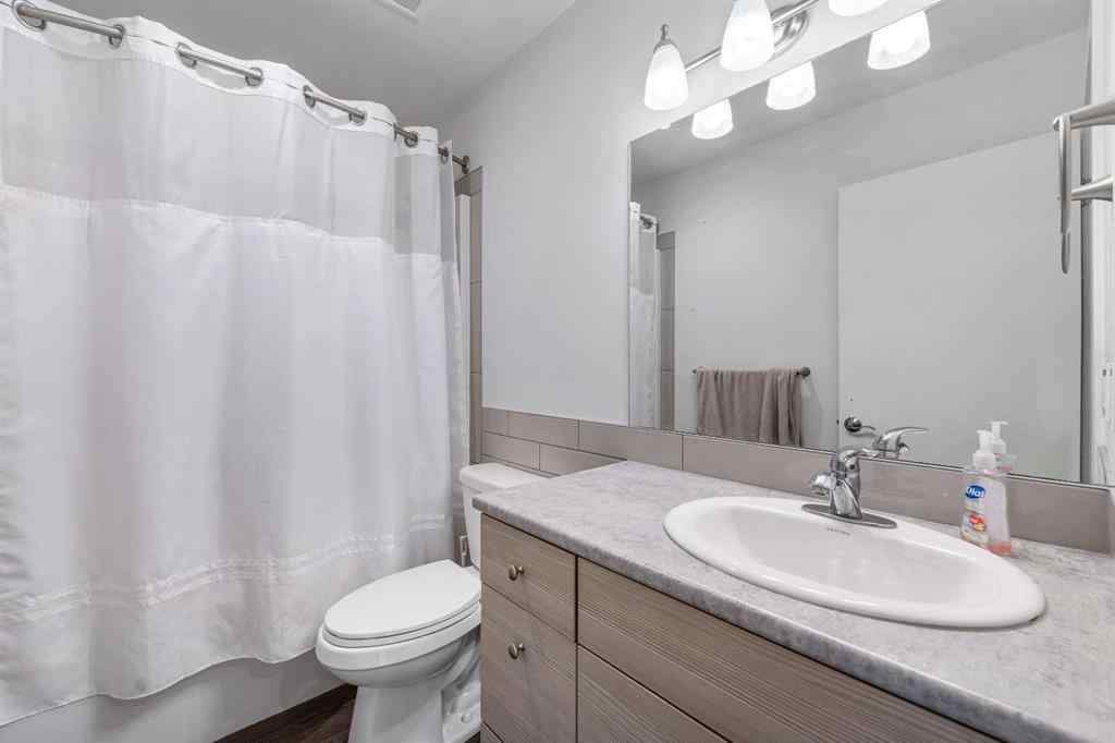 MLS® A2250796 - 1015 Russet Road NE in Renfrew Calgary, Residential