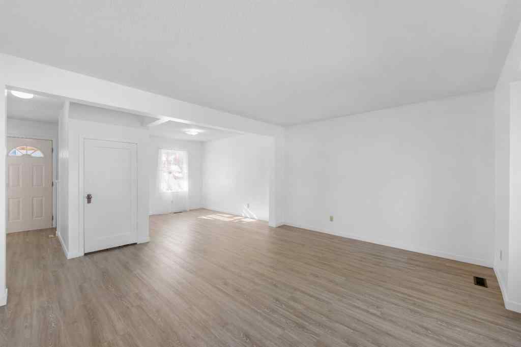 MLS® A2250796 - 1015 Russet Road NE in Renfrew Calgary, Residential
