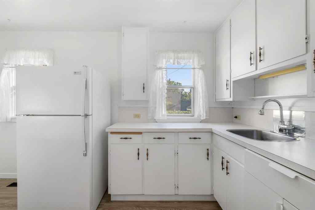 MLS® A2250796 - 1015 Russet Road NE in Renfrew Calgary, Residential
