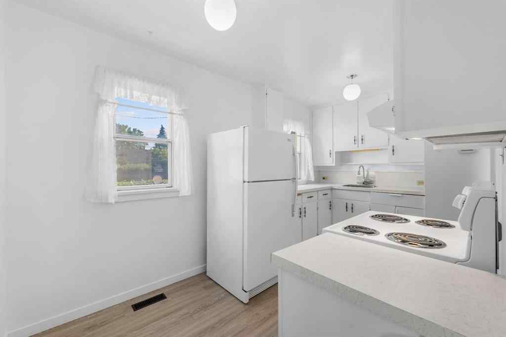 MLS® A2250796 - 1015 Russet Road NE in Renfrew Calgary, Residential