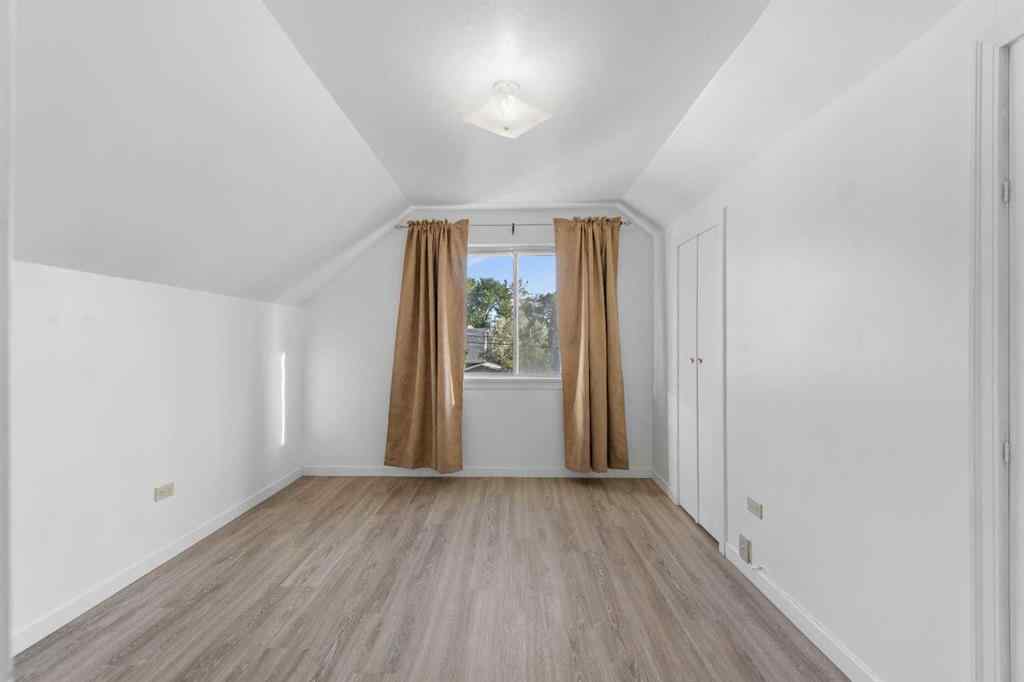 MLS® A2250796 - 1015 Russet Road NE in Renfrew Calgary, Residential