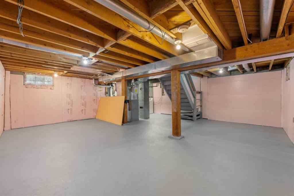 MLS® A2250796 - 1015 Russet Road NE in Renfrew Calgary, Residential