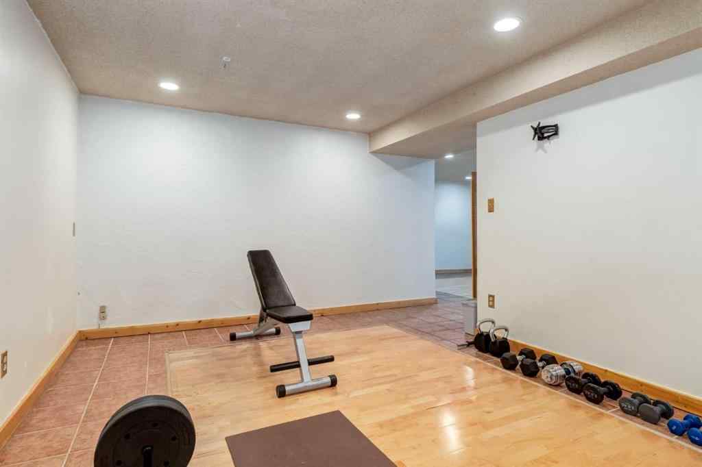 MLS® A2250804 - 7103 Hunterwood Road NW in Huntington Hills Calgary, Residential
